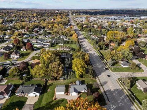 View/Area - 2528 W Darling St, Appleton, WI 54914 photo 2 of 2