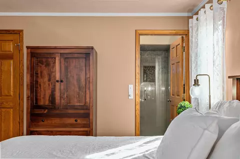 Bedroom - 2528 W Darling St, Appleton, WI 54914 photo 3 of 5