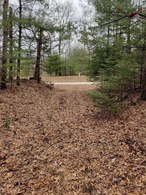 w4837 Lake Drive, Shawano, WI 54166