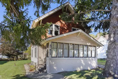 825 N Richmond St, Appleton, WI 54911