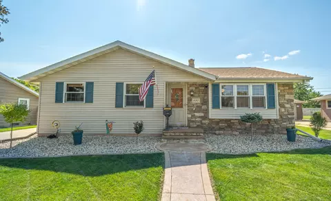 637 E Coolidge Ave, Appleton, WI 54915