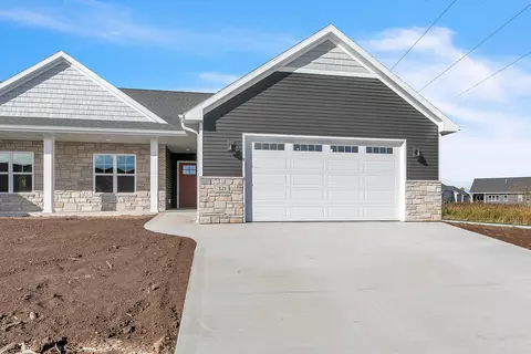 321 Rainbow Ct, Green Bay, WI 54303