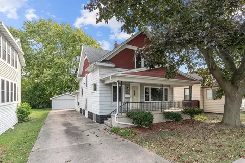 816 Bowen St, Oshkosh, WI 54901