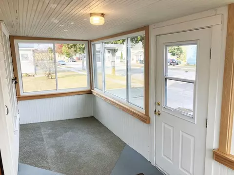 271 Mill St, Algoma, WI 54201 photo 2