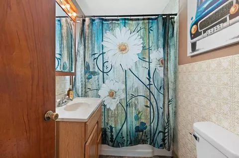 Bath - 1733 N Superior St, Appleton, WI 54911 photo 2 of 2