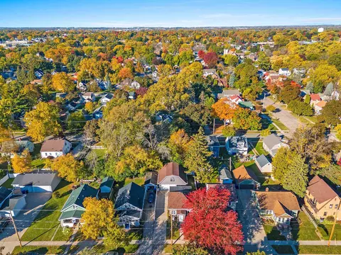 View/Area - 1733 N Superior St, Appleton, WI 54911 photo 1 of 5