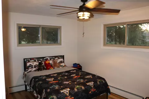 Bedroom - 1931 N Mccarthy Rd, Appleton, WI 54913 photo 5 of 9