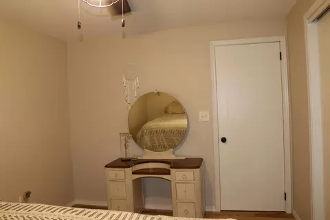 Bedroom - 1931 N Mccarthy Rd, Appleton, WI 54913 photo 3 of 9