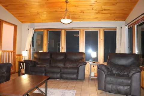 Living - 1931 N Mccarthy Rd, Appleton, WI 54913 photo 6 of 6