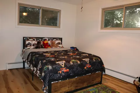 Bedroom - 1931 N Mccarthy Rd, Appleton, WI 54913 photo 4 of 9
