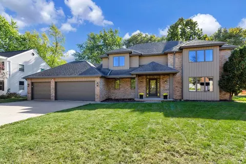 935 Pansy Ct, Neenah, WI 54956