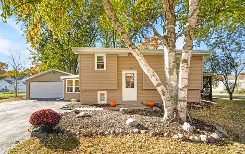 115 N Elm St, Black Creek, WI 54106