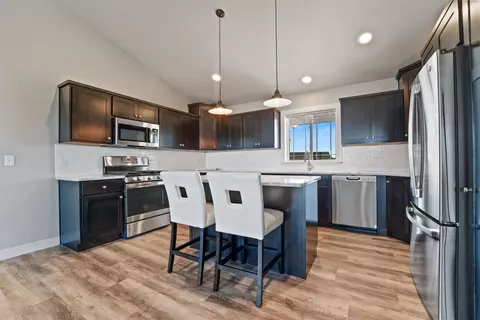 Kitchen - 5771 N Yosemite Ln, Appleton, WI 54913 photo 1 of 4