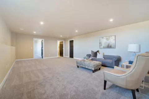 Living - 5771 N Yosemite Ln, Appleton, WI 54913 photo 2 of 3
