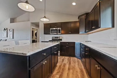 Kitchen - 5771 N Yosemite Ln, Appleton, WI 54913 photo 4 of 4