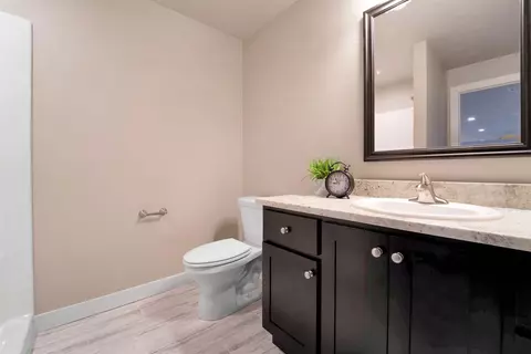 Bath - 5771 N Yosemite Ln, Appleton, WI 54913 photo 4 of 4