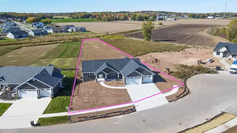 View/Area - 5771 N Yosemite Ln, Appleton, WI 54913 photo 3 of 4