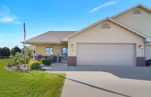 130 Clark St, Kimberly, WI 54136
