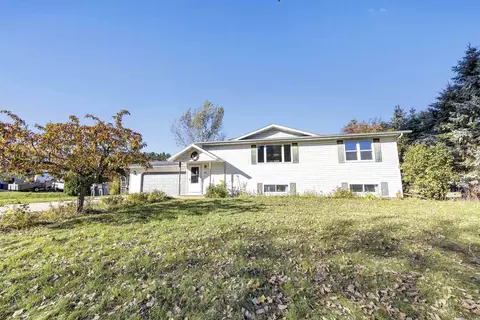 337 Sacramento St, Berlin, WI 54923
