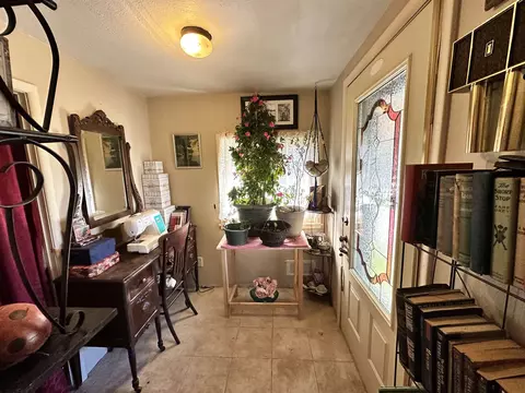 1828 S Jefferson St, Appleton, WI 54915 photo 2
