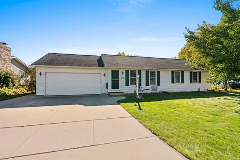 2541 Lance St, Green Bay, WI 54313
