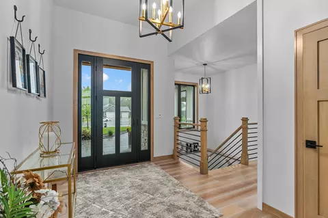 Entry Way - 15 Red Clover Ln, Wrightstown, WI 54180 photo 1 of 6
