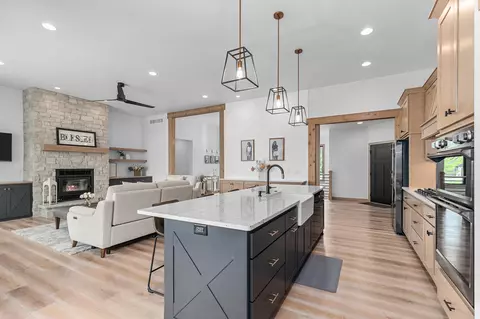 Kitchen - 15 Red Clover Ln, Wrightstown, WI 54180 photo 4 of 4