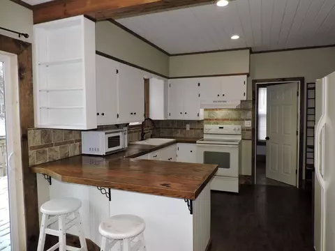 525 W 4th St, Appleton, WI 54911 photo 4