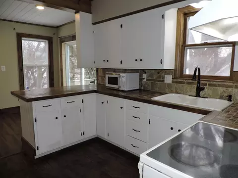 525 W 4th St, Appleton, WI 54911 photo 3