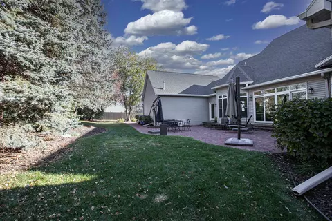 Exterior - 700 E Crossing Meadows Ln, Appleton, WI 54913 photo 8 of 10