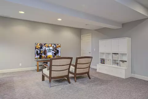 Living - 700 E Crossing Meadows Ln, Appleton, WI 54913 photo 6 of 6