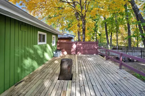 Exterior - 1824 S Telulah Ave, Appleton, WI 54915 photo 5 of 10