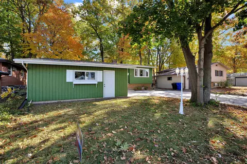 Exterior - 1824 S Telulah Ave, Appleton, WI 54915 photo 10 of 10