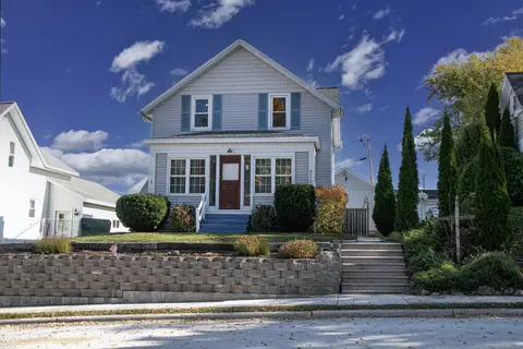 2226 Jackson St, New Holstein, WI 53061