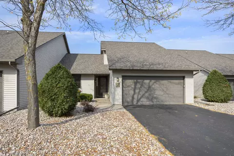 830 E River Dr #C, De Pere, WI 54115