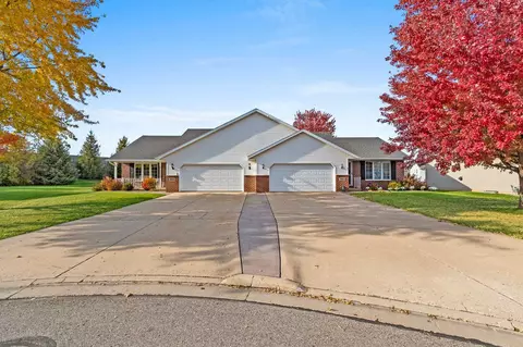 1336 S Franco Ct, De Pere, WI 54115