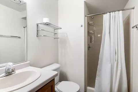 Bath - 9764 Madsen Rd, Suring, WI 54174 photo 4 of 4