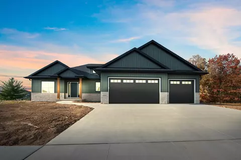 3259 Evening Star Dr, Green Bay, WI 54311