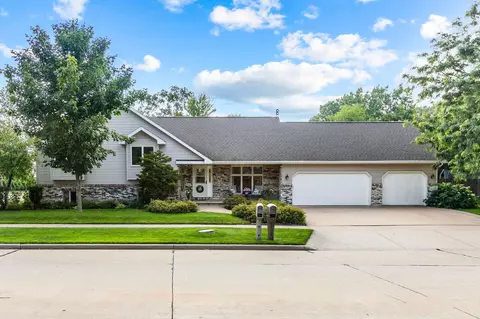 3405 S Hemlock Ln, Appleton, WI 54915