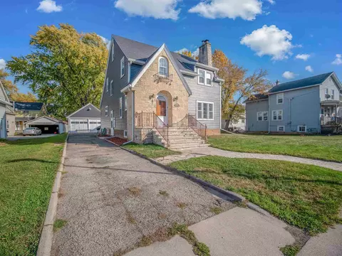237 S Park Ave, Fond Du Lac, WI 54935