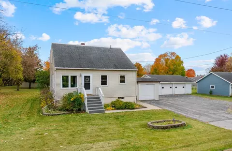 2398 Bluestone Pl, Green Bay, WI 54311