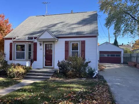 233 S Pine St, Kimberly, WI 54136