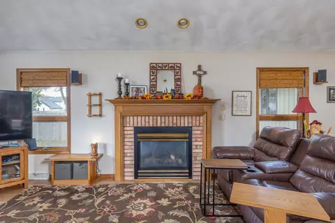 2658 W Sunnyview Rd, Appleton, WI 54914 photo 3