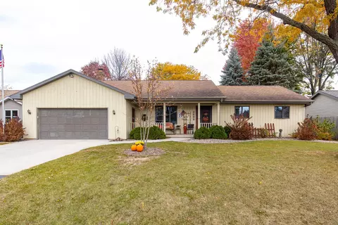 2658 W Sunnyview Rd, Appleton, WI 54914