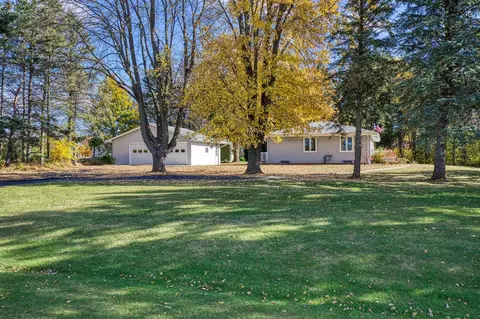 n1796 County Road M, Hortonville, WI 54944