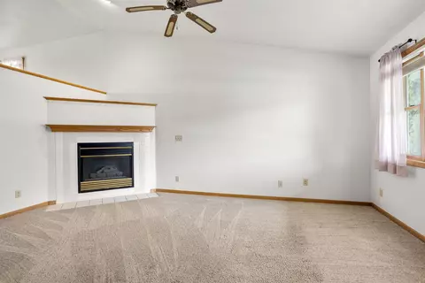 w2861 Brookhaven Drive, Appleton, WI 54915 photo 2