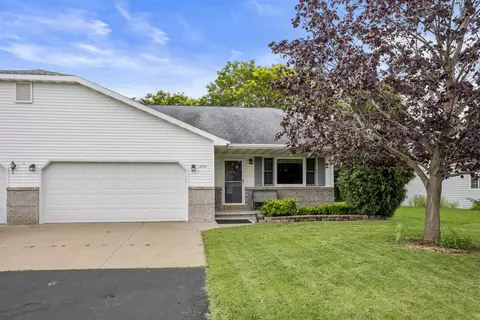 w2861 Brookhaven Drive, Appleton, WI 54915