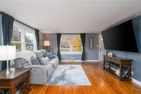 1823 E Newberry St, Appleton, WI 54915 photo 2