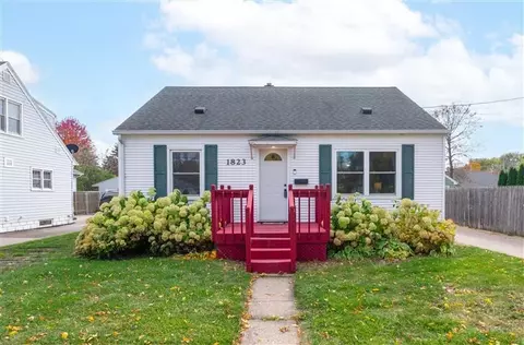 1823 E Newberry St, Appleton, WI 54915