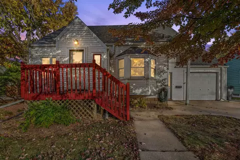 736 Maple St, Neenah, WI 54956